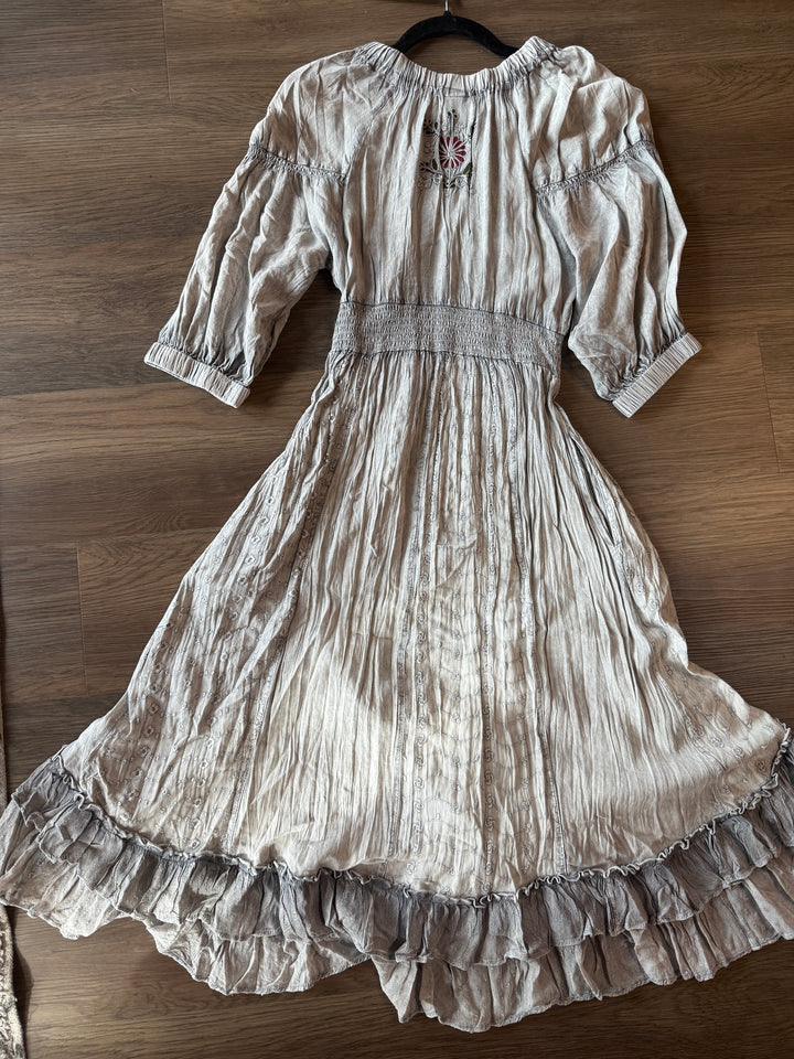 Young Thread Mystery Box Item