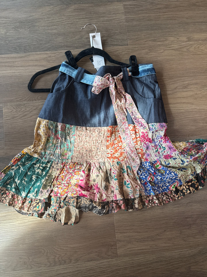 Young Thread Mystery Box Item