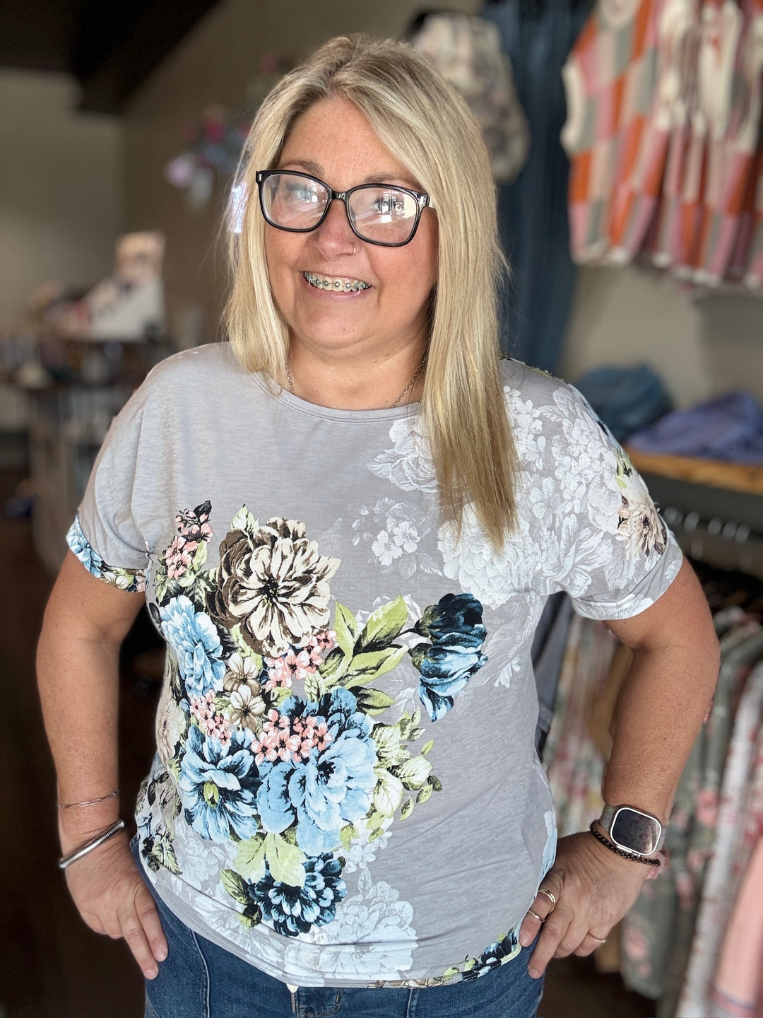 BOMBOM Floral Round Neck Short Sleeve T-Shirt