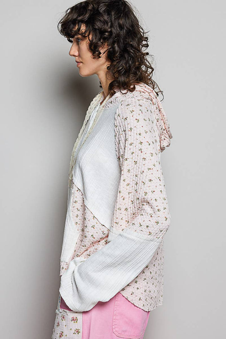 Mixed-Fabric Feminine Look Floral Lace Trim Long Sleeve