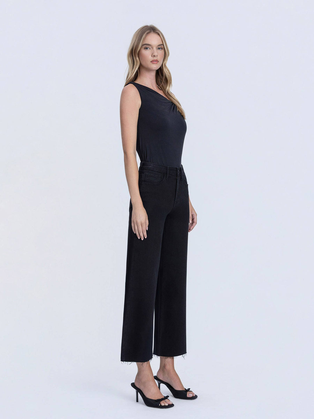HIGH RISE RAW HEM CROP JET BLACK WIDE LEG JEANS LV1220BK