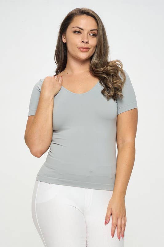 Seamless Reversible V-Neck Short Sleeve Top