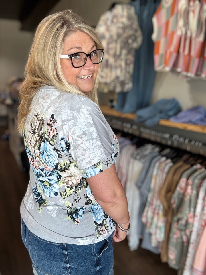 BOMBOM Floral Round Neck Short Sleeve T-Shirt