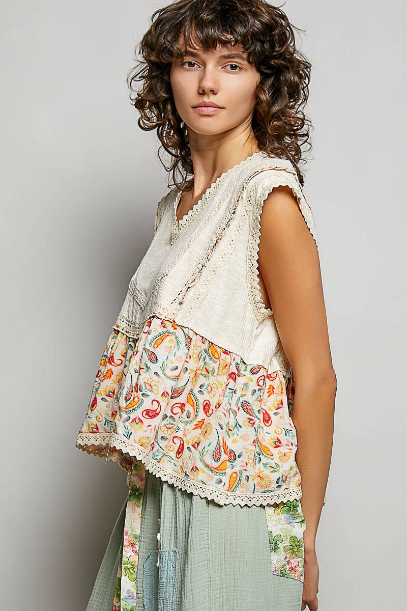 V-neck Floral Pattern Trim Ruffle Rib Knitted Sleeveless Top