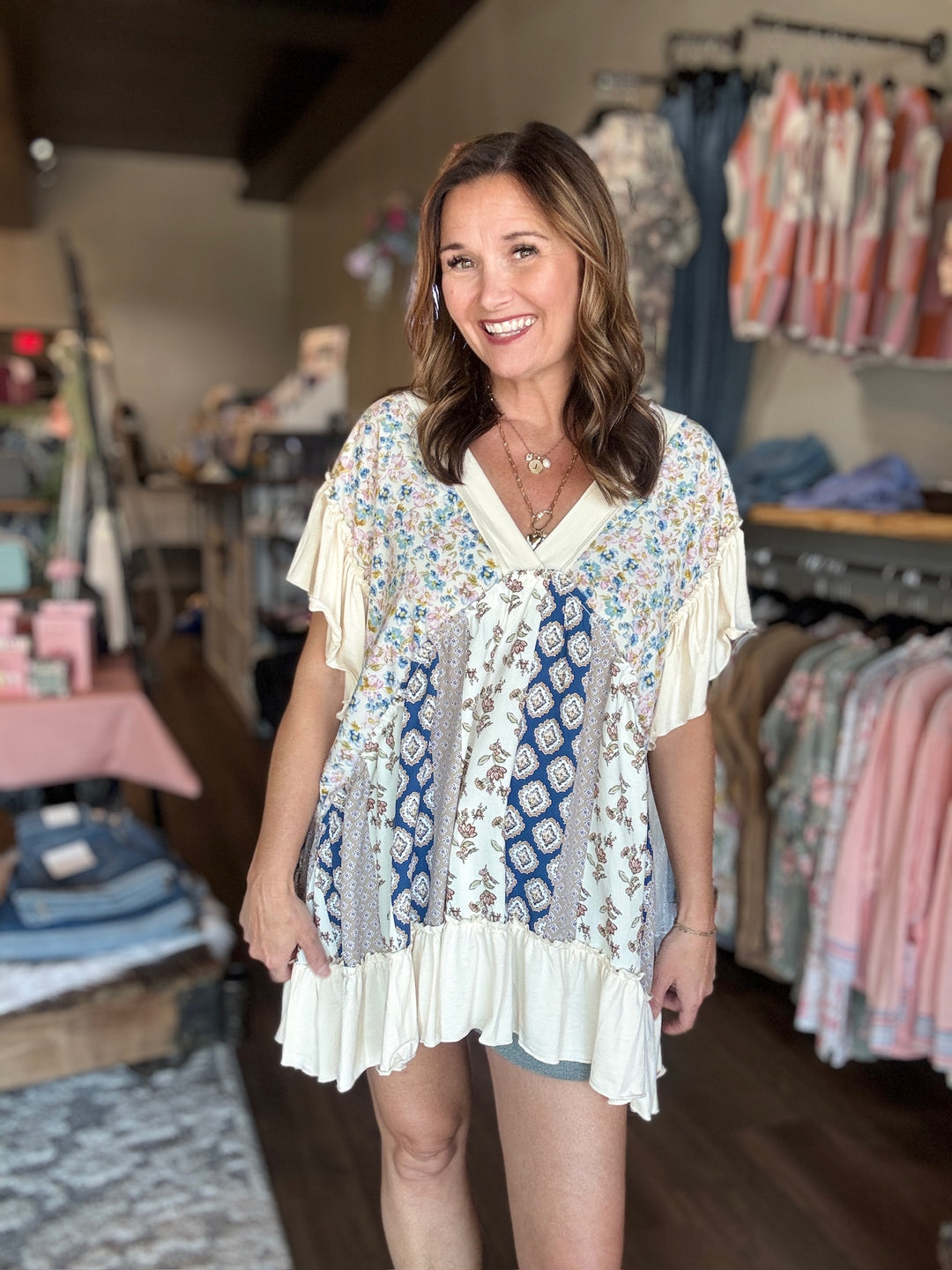 POL Ruffled Hem Printed V-Neck Short Sleeve Blouse