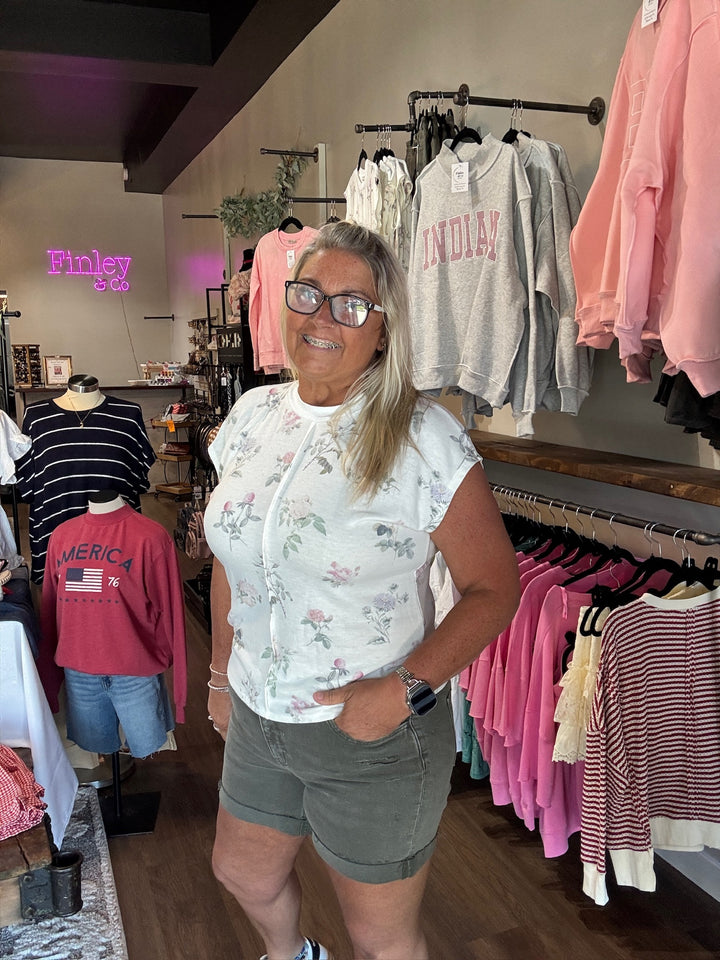 Lovervet OLIVE COLOR REGULAR SHORTS