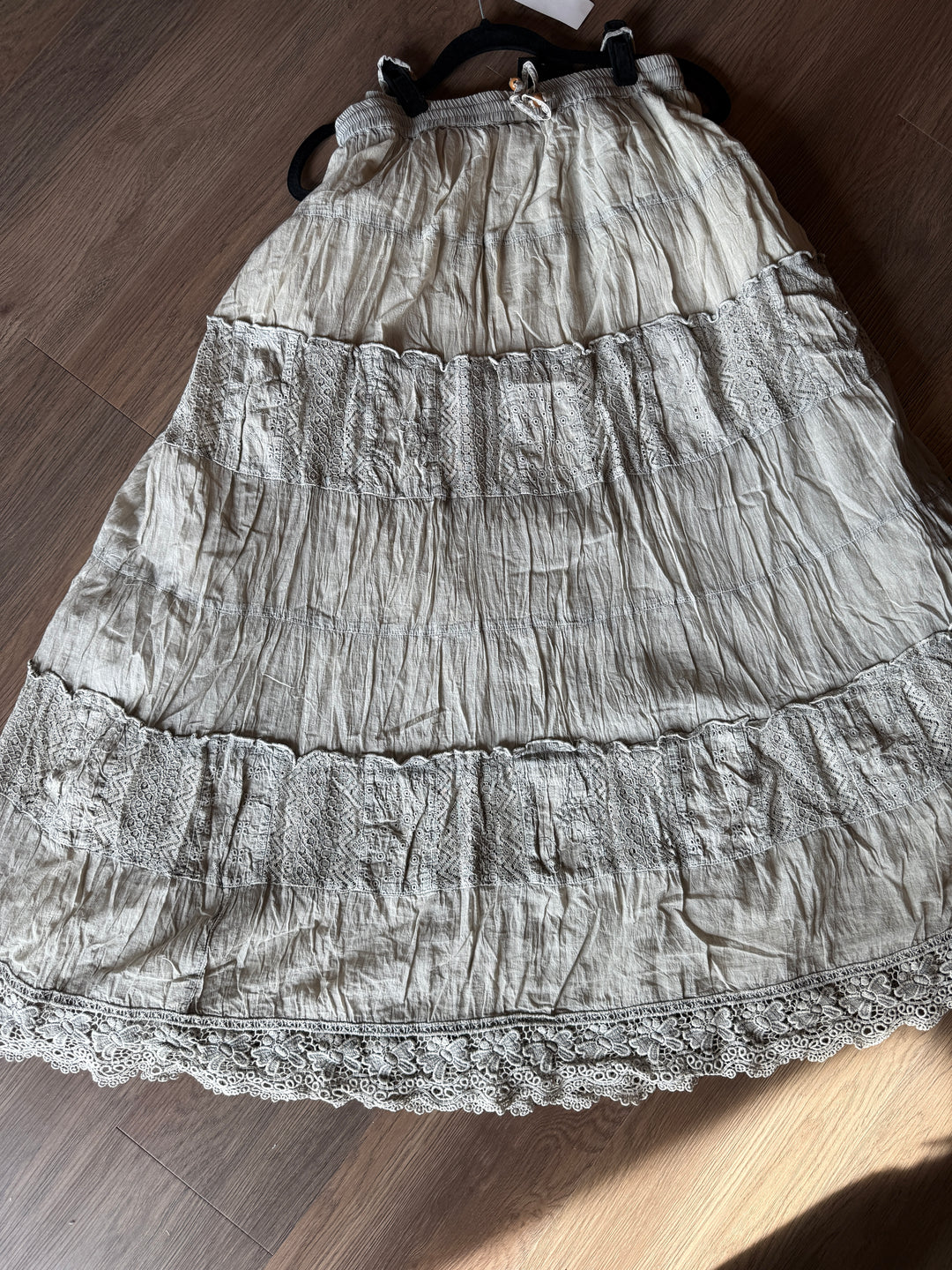 Young Thread Mystery Box Item