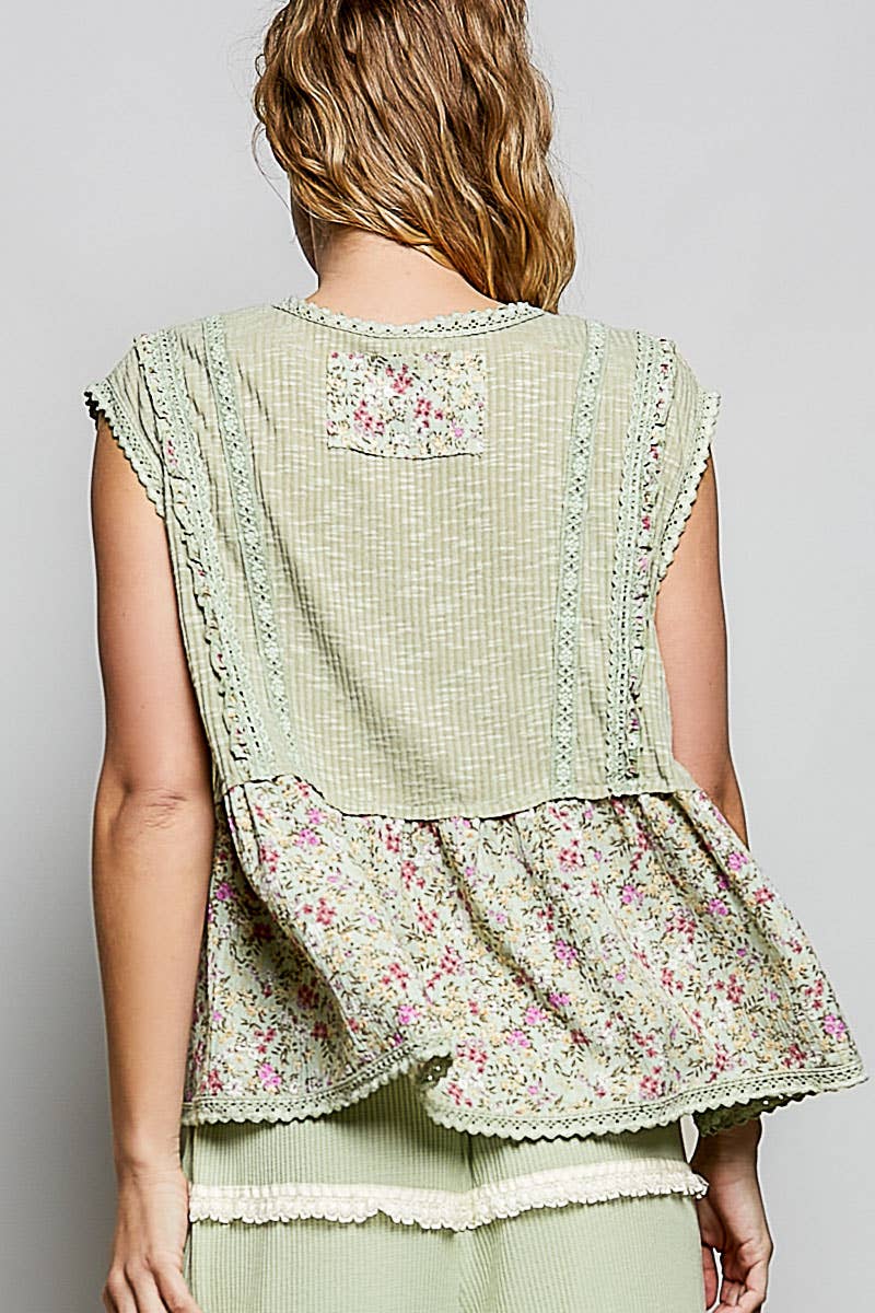 V-neck Floral Pattern Trim Ruffle Rib Knitted Sleeveless Top