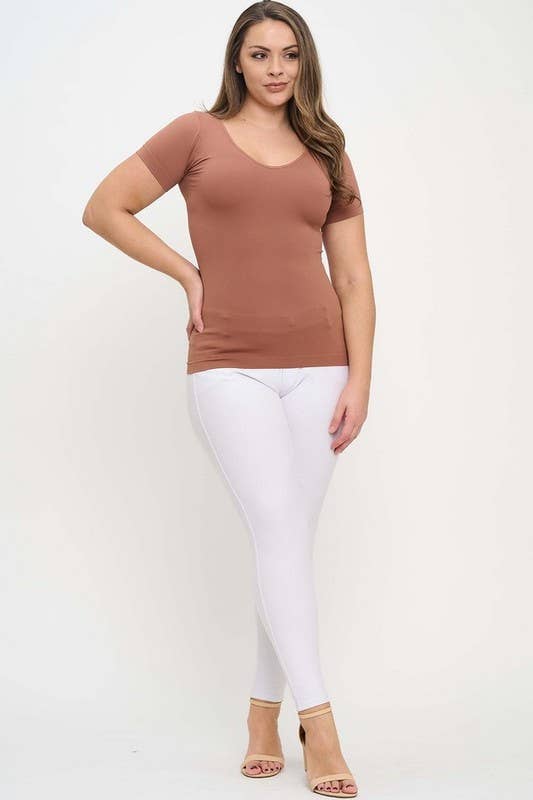 Seamless Reversible V-Neck Short Sleeve Top
