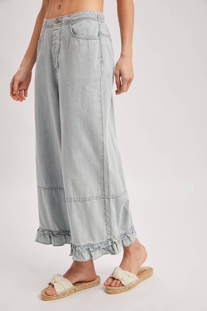 DENIM WIDE-LEG RUFFLED HEM BLOOMER JEANS